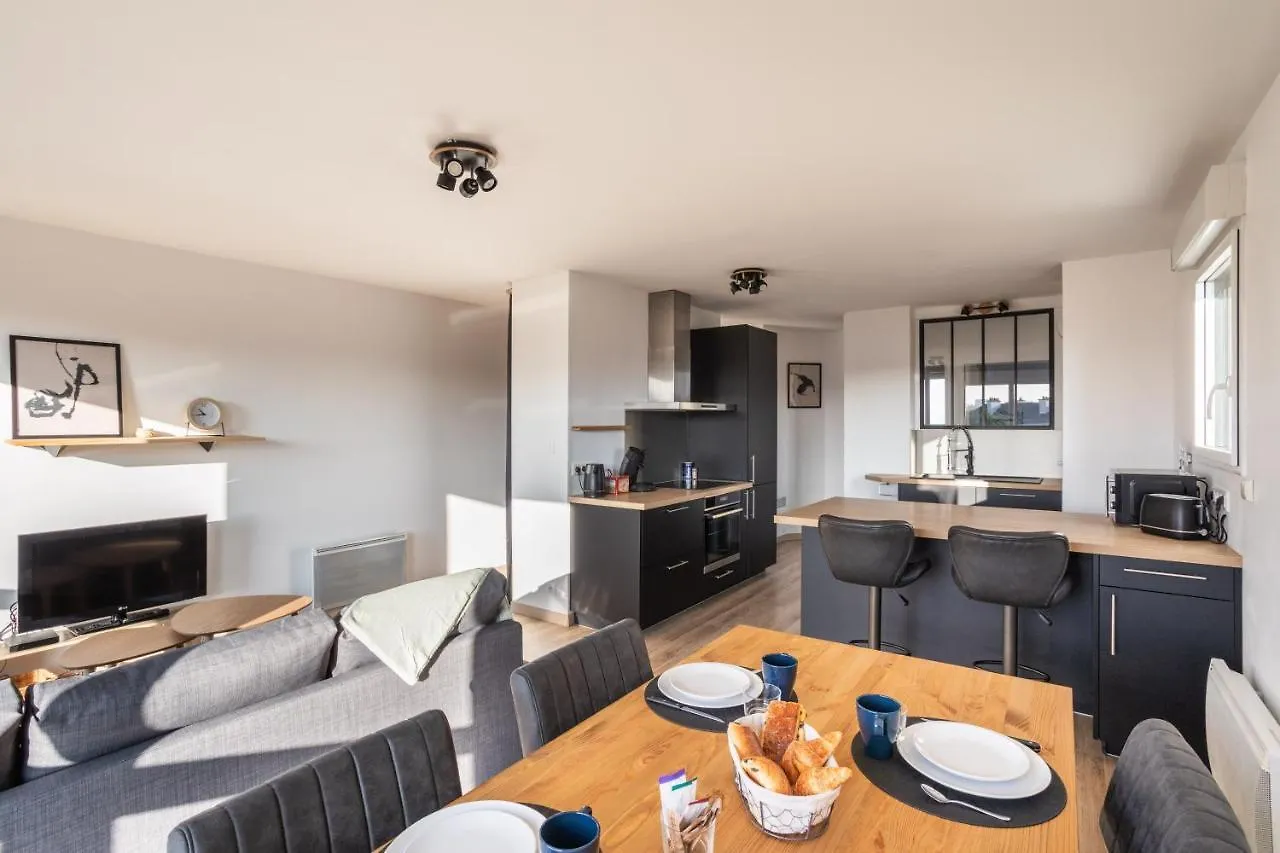 Le Cocon Voltaire - Appartement 2 Chambres Avec Parking - Mabilais Rennes Apartment