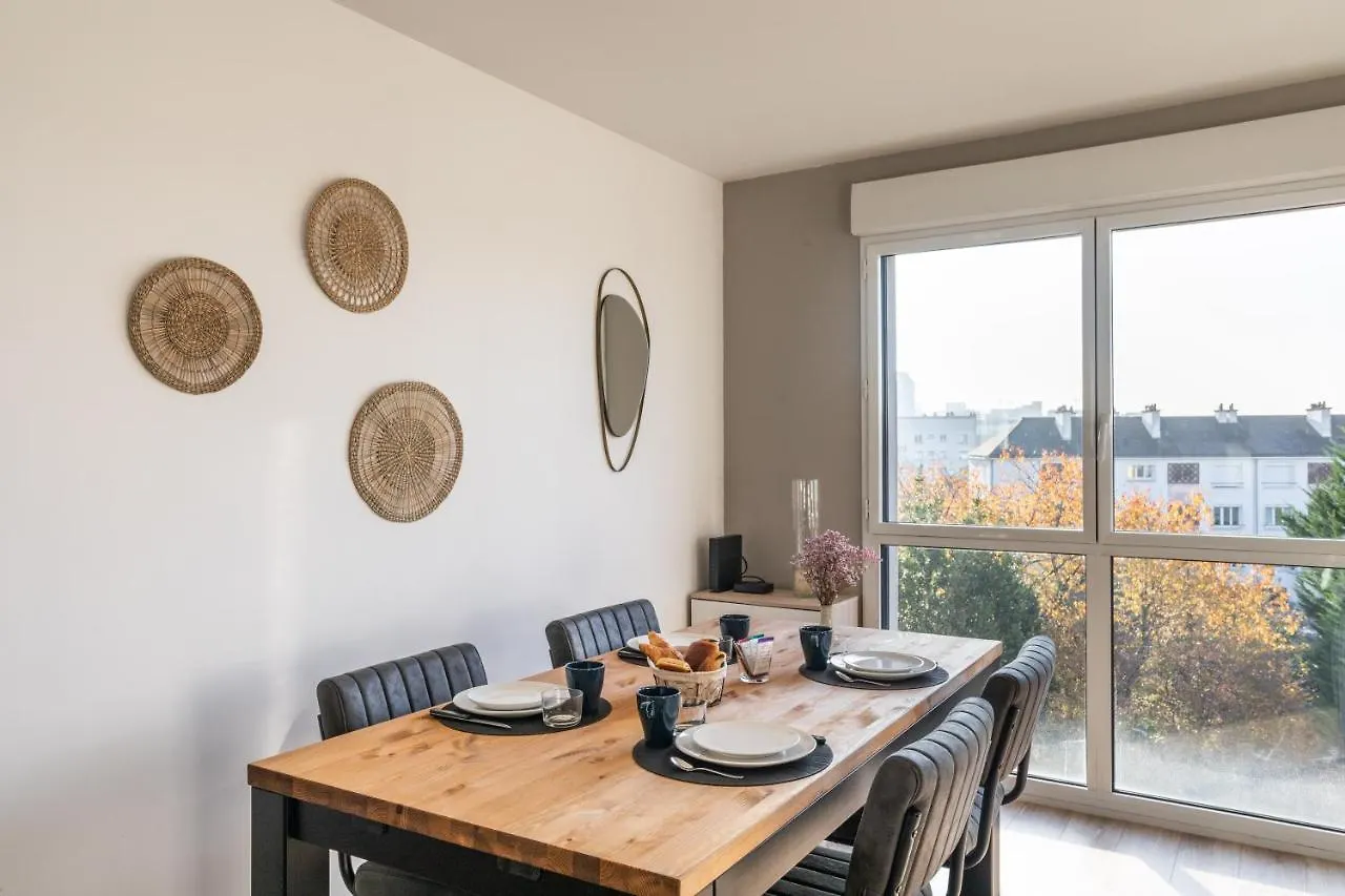 Le Cocon Voltaire - Appartement 2 Chambres Avec Parking - Mabilais Rennes Apartment